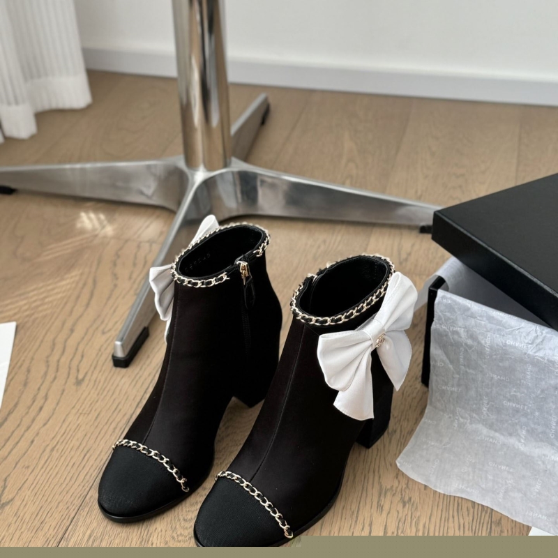 Ch*el boots